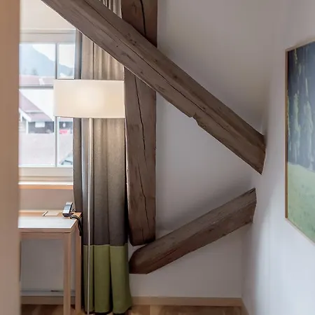 Ξενοδοχείο Alpenhotel Krone 4*