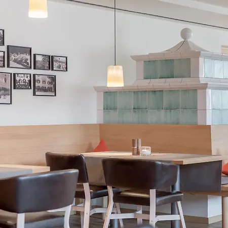 Alpenhotel Krone מלון פפרונטן