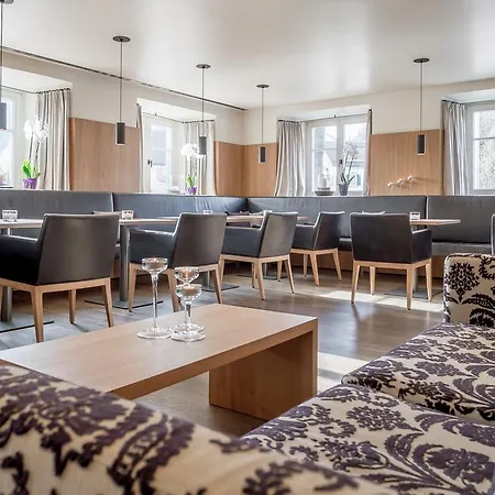 Alpenhotel Krone Szálloda