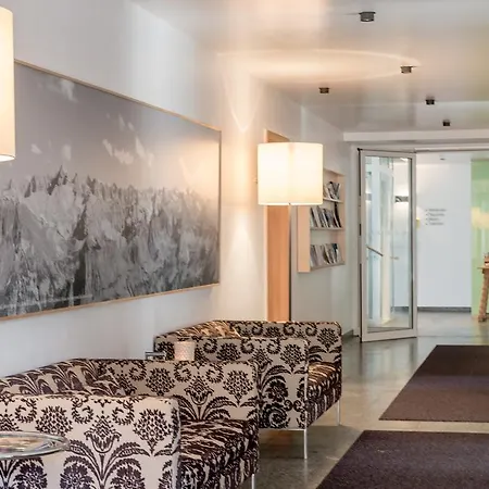 Alpenhotel Krone מלון