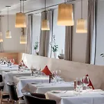 Hotel Alpenhotel Krone 4*