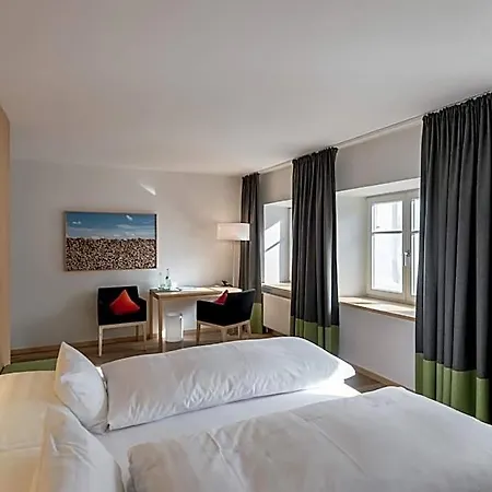 Alpenhotel Krone Hotel 4*