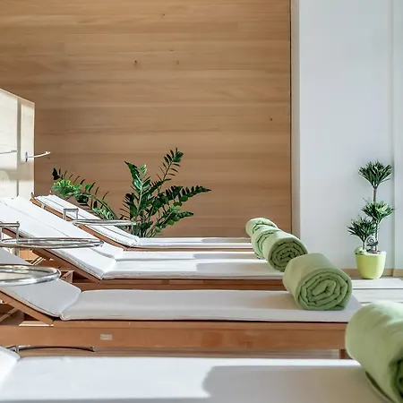 Alpenhotel Krone 4*