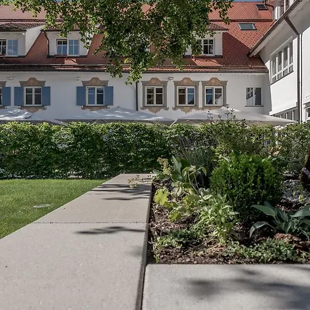 Hotel Alpenhotel Krone 4*